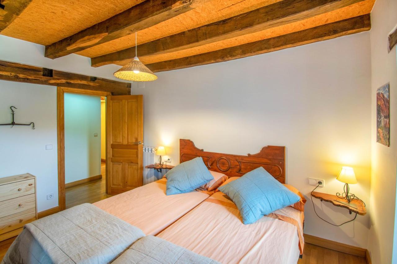 Casa Monaut, Acogedores Apartamentos A Los Pies De La Selva De Irati Сарагуэта Экстерьер фото